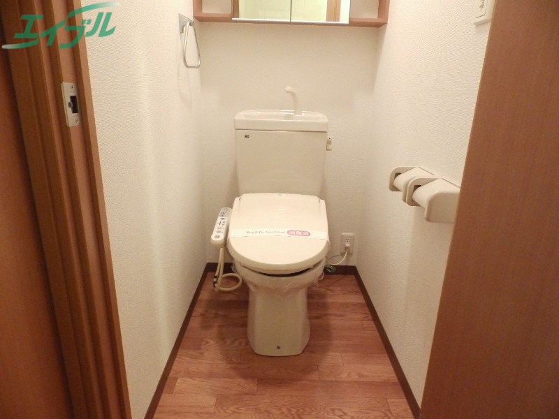 トイレ　別部屋参考写真です