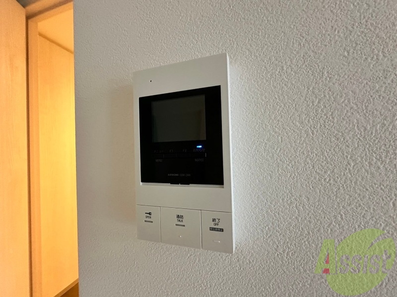 セキュリティ　ＴＶモニター付インターホンです。来客者の顔が見えるので安心！