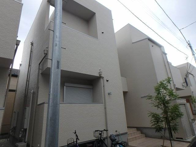 建物外観　ＧＲＡＮＤＴＩＣ　ＥＶＥＲ　ＧＲＥＥＮの外観