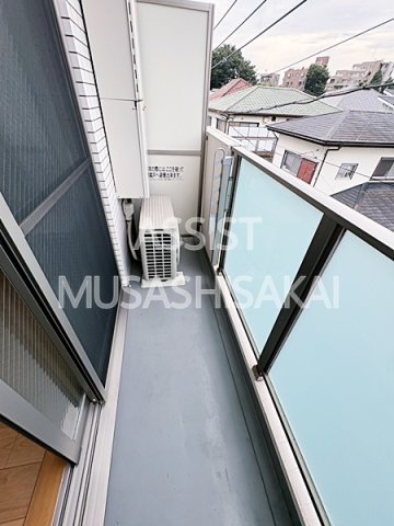 バルコニー　写真：設備同仕様の別物件です
