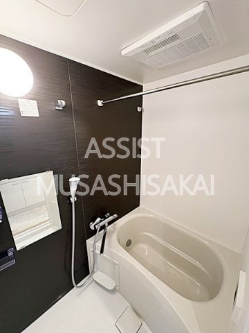 バス・シャワールーム　写真：設備同仕様の別物件です
