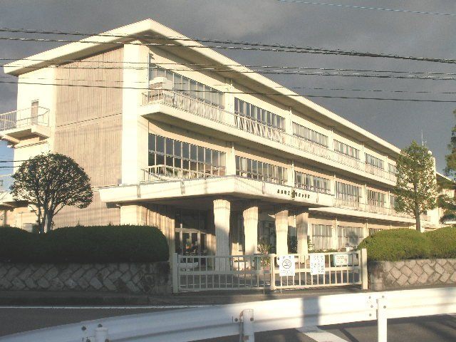 小学校　長泉町立長泉小学校（小学校）まで722m