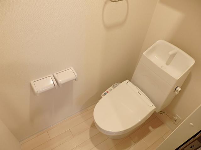 トイレ　シャワー付トイレ