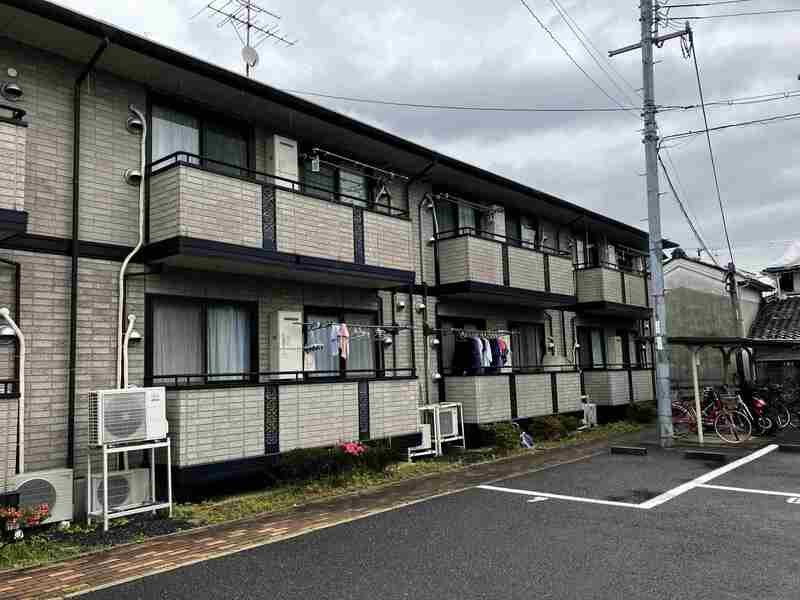 建物外観　外観は落ち着いています