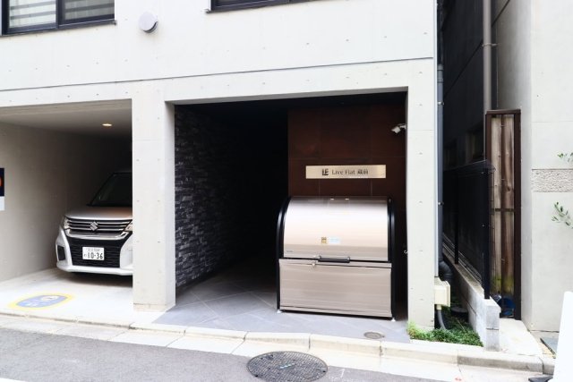 エントランス　清潔なエントランスです