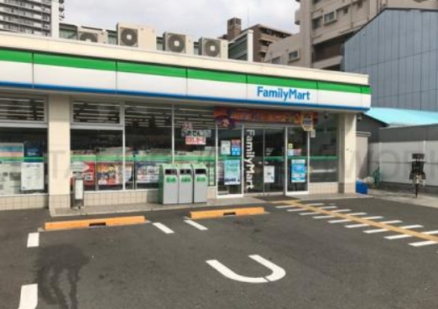 コンビニ　ファミリーマート 神戸湊町店（コンビニ）まで214m