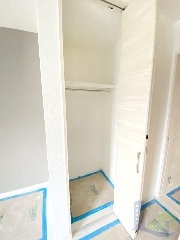 収納　建築時の写真