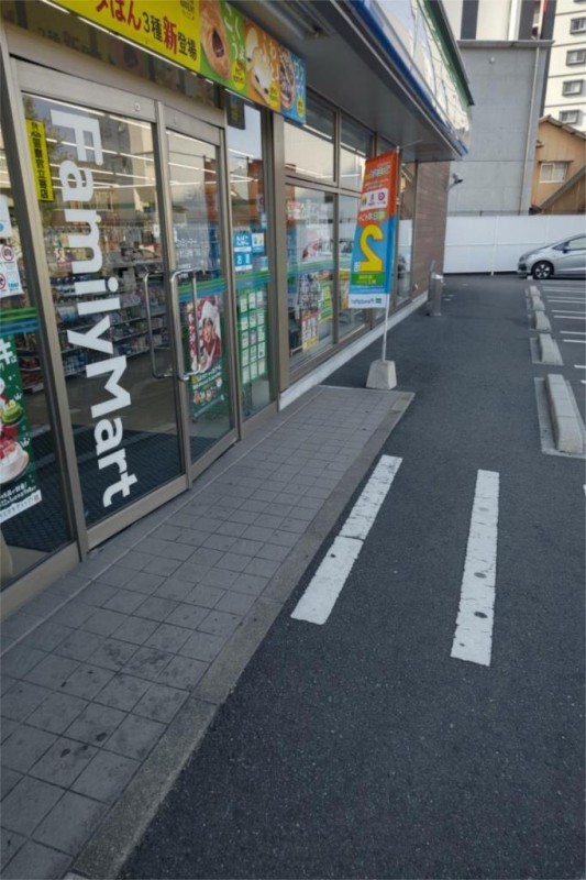 コンビニ　ファミリーマート 小倉北三萩野1丁目店（コンビニ）まで1725m