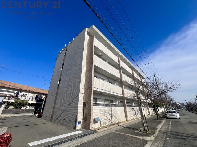 建物外観　エレベーター、宅配ボックス設置済み！