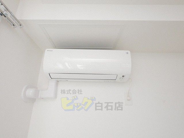 その他設備　夏も快適なエアコン付きです♪