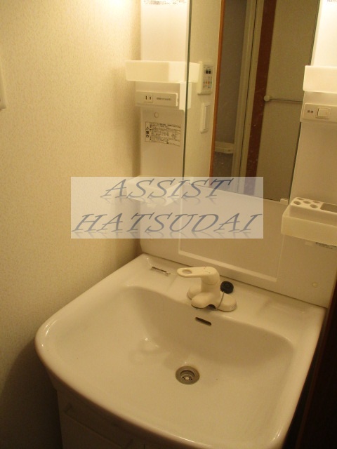洗面設備　※他号室の参考写真です。