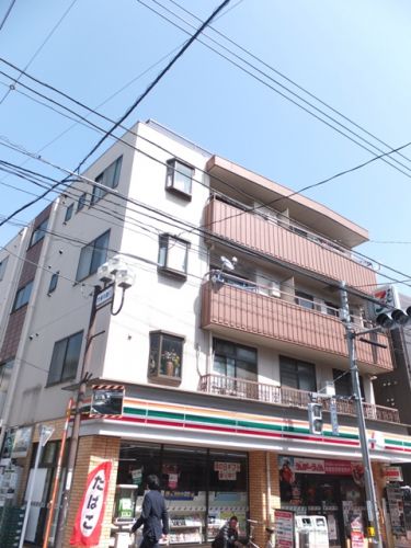 コンビニ　セブンイレブン渋谷本町店（コンビニ）まで484m