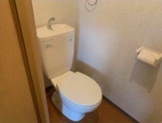 トイレ　※同仕様写真含む