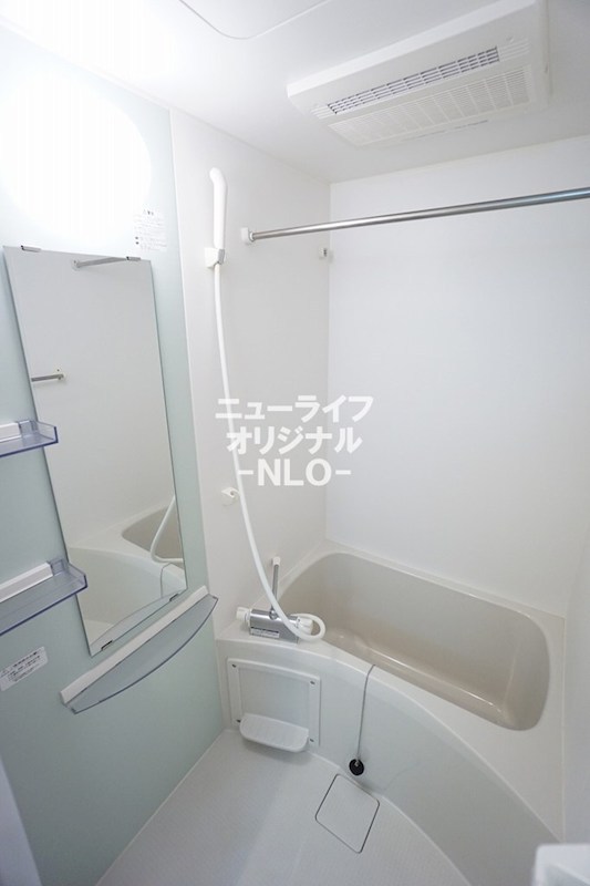 バス・シャワールーム　天候や花粉に左右されず、いつでもお洗濯ができる浴室乾燥付！