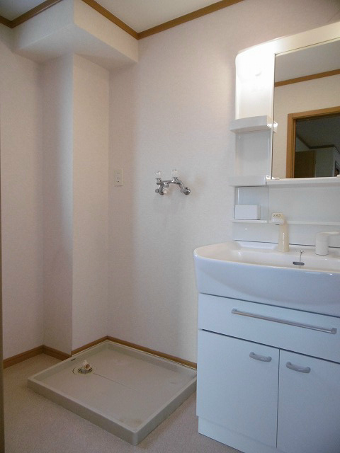 洗面設備　写真は201号室です