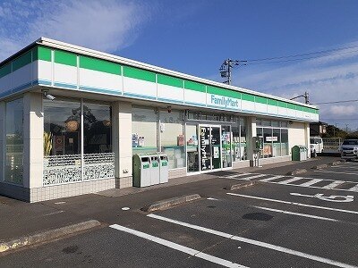 その他　ファミリーマート（その他）まで150m