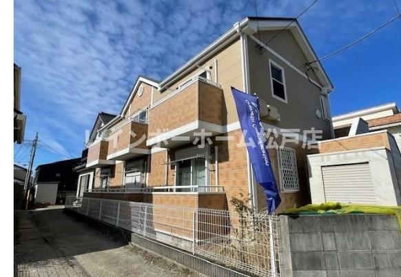 建物外観　居間です
