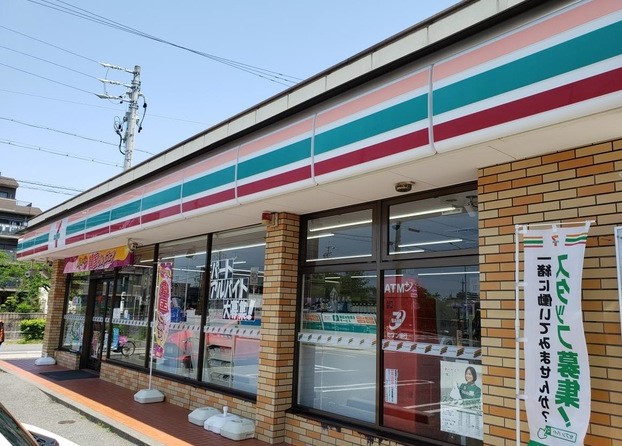 コンビニ　セブンイレブン 名古屋若田2丁目店（コンビニ）まで565m