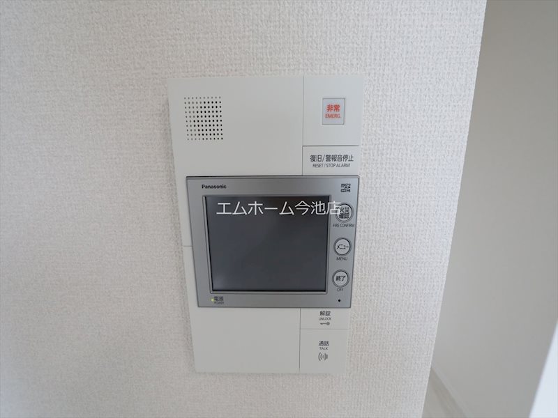 セキュリティ　TVモニター付インターホン完備