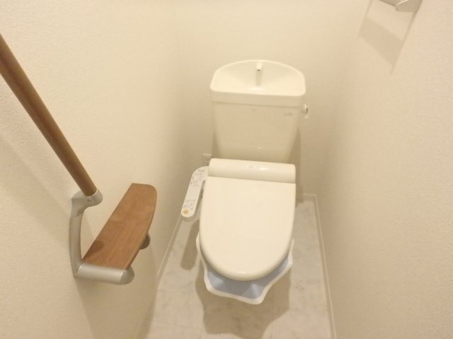 ベレオ英賀保駅前のトイレ写真