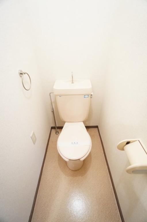 トイレ　※同物件、同タイプの写真になります。