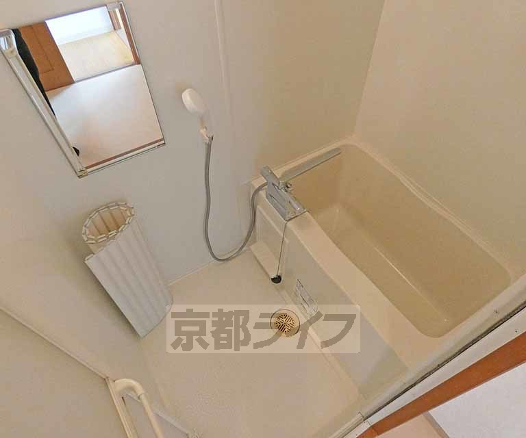 バス・シャワールーム　浴室です