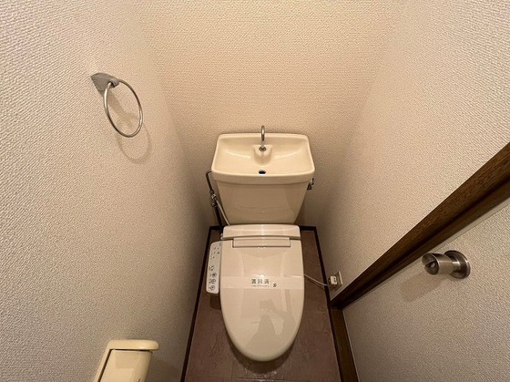 トイレ　※別部屋の写真です