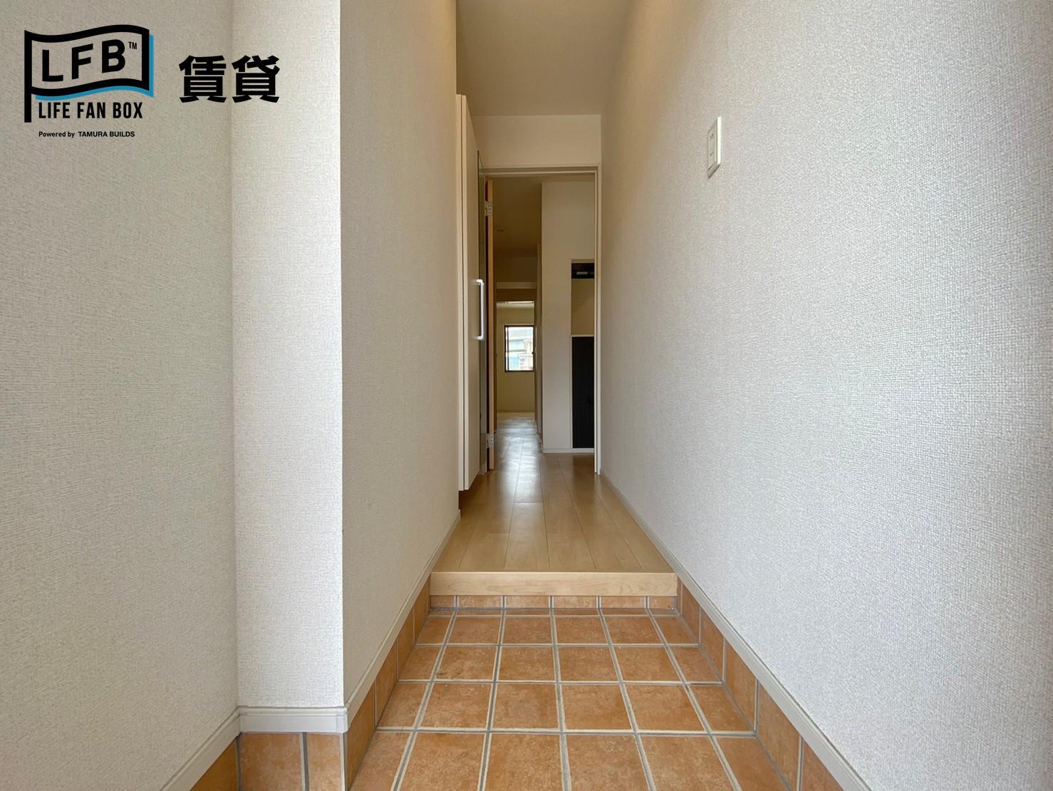 S&Aスクエア XIIの玄関写真