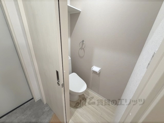 ロイヤルハイツ俊徳道のトイレ写真