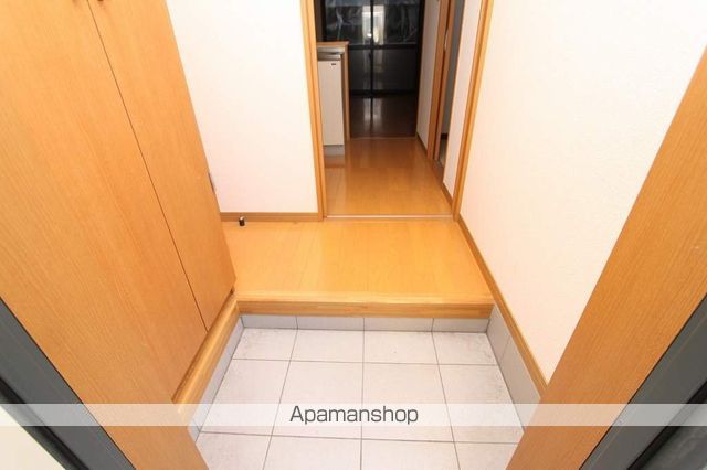 アーバン顕徳の玄関写真