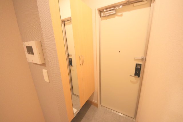 グランドレーヴェンの玄関写真