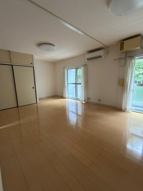 鵜野森団地A棟の居間写真
