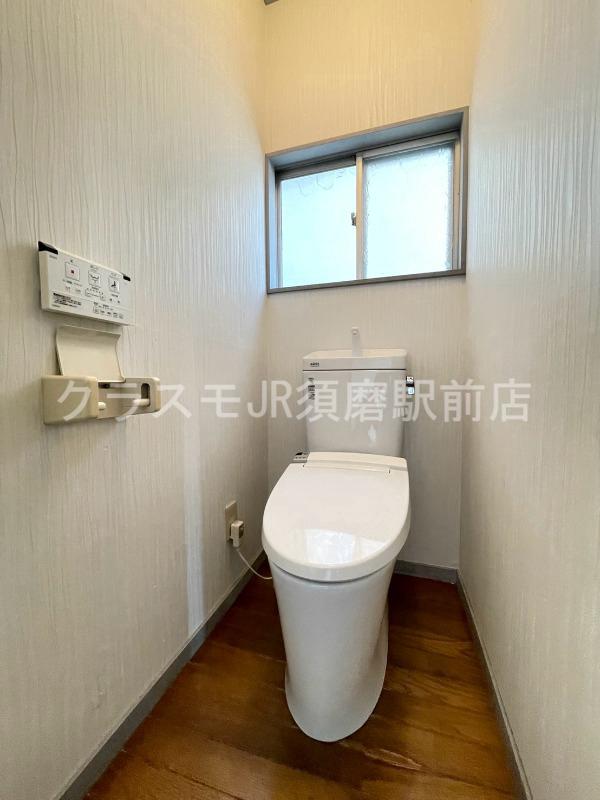 多聞台2丁目貸家のトイレ写真