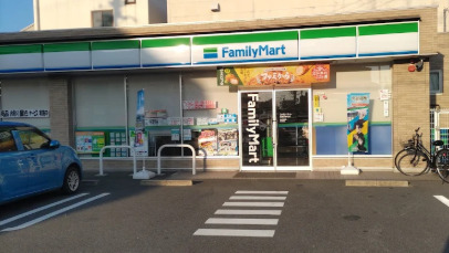 コンビニ　ファミリーマート 瑞穂浮島町店（コンビニ）まで451m