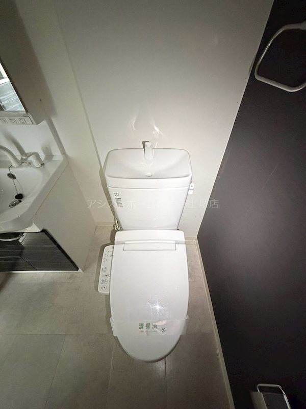 トイレ　ウォッシュレット付き