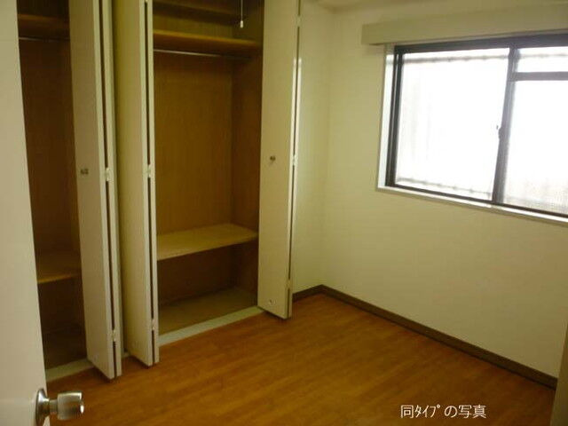 収納　（別タイプ参考写真）リベラルワタド　練?区平和台３
