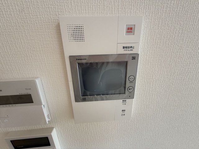 セキュリティ　モニタ付きインターホン