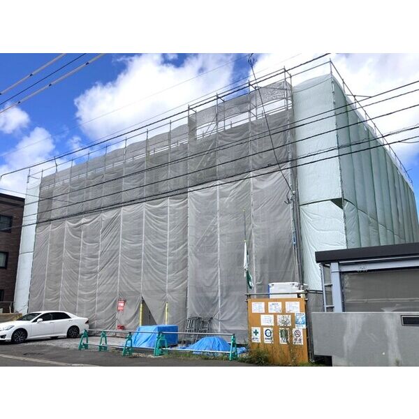 建物外観　☆南郷13丁目駅徒歩8分☆