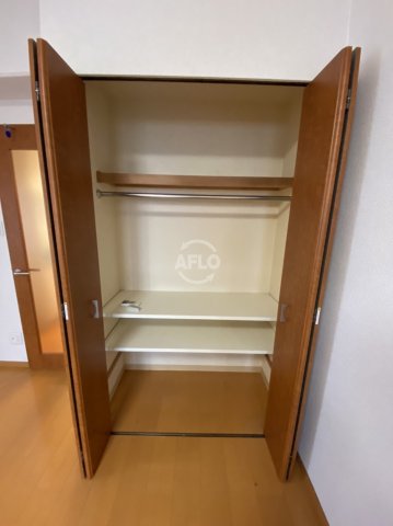 収納　エス・キュート平野町　収納クローゼット