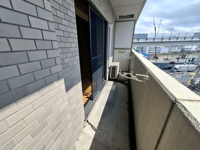 バルコニー　写真は違う号室です。