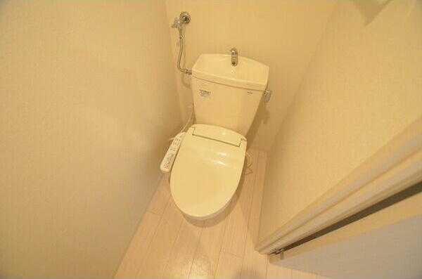 リバーサウス菊水IIのトイレ写真