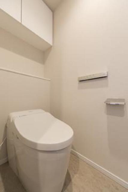 トイレ　※写真は同タイプ住戸です。