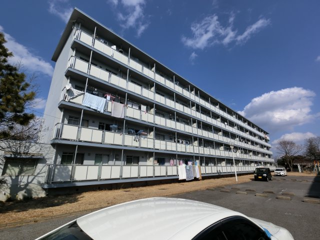 ＪＲ成田線 成田駅 バス乗車時間：9分 最寄りバス停で下車 徒歩3分 築48年