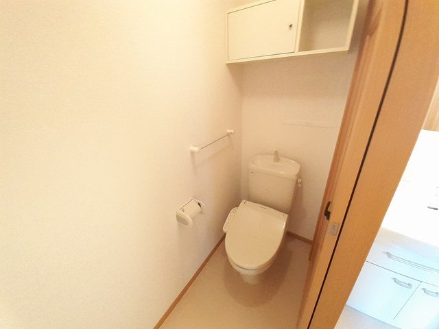 ＪＲ大村線 諏訪駅 徒歩26分 2階建 築22年のトイレ写真