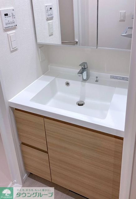 洗面設備　※写真は同タイプ住戸です。