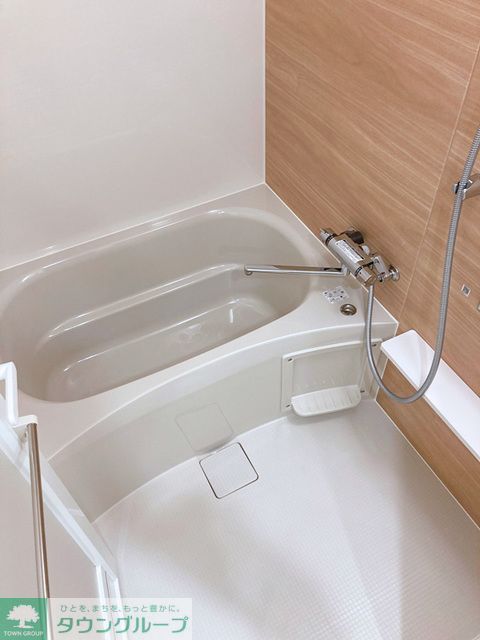バス・シャワールーム　※写真は同タイプ住戸です。