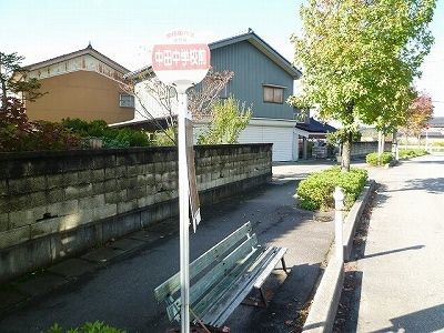 その他　バス停「中田中学校前」（その他）まで700m