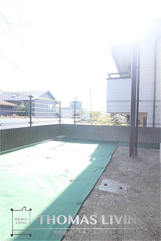 バルコニー　同建物1階参照