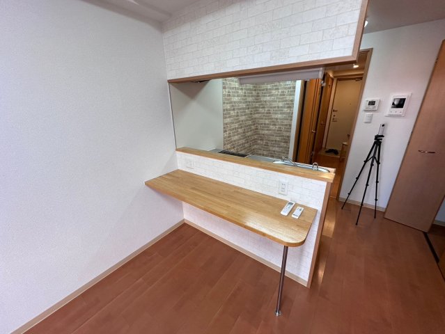 グーテンターク富田の居間写真