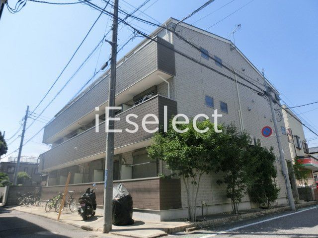 建物外観　2021年11月完成、インターネット無料